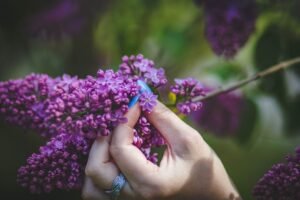 spring nail-color trends